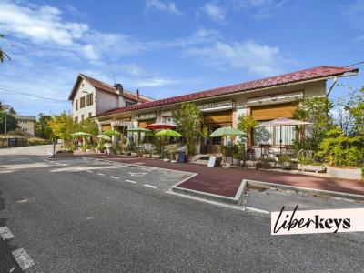 Vente Commerce LUCERAM 06440