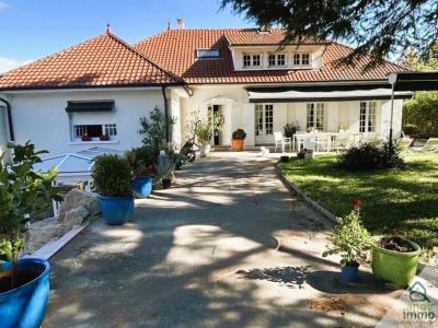 Vente Maison 7 pices SAINT-PIERRE-DE-CHANDIEU 69780
