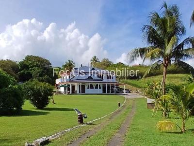 Vente Maison 9 pices SAINTE-ANNE 97180