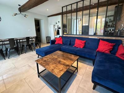Location Appartement 9 pices VENISSIEUX 69200