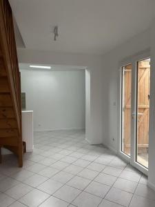 Location Maison 2 pices SAINT-MAXIMIN 60740