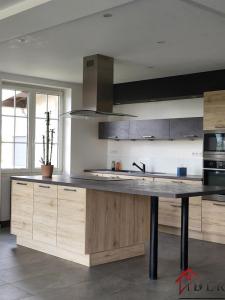 Vente Maison 8 pices VESOUL 70000