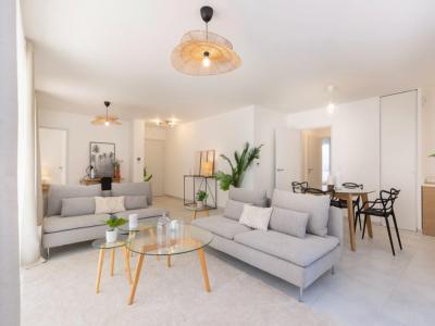 Vente Appartement 4 pices HYERES 83400