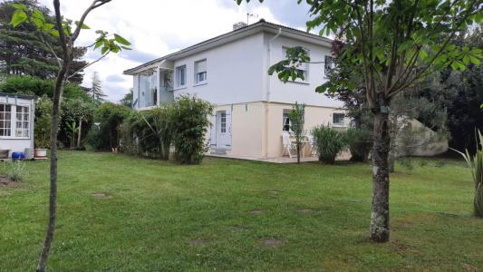 Vente Maison 10 pices MONTENDRE 17130