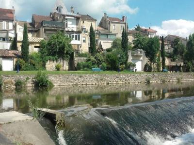 Location Appartement 3 pices COUTRAS 33230