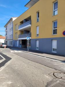 Location Parking VERNAISON 69390