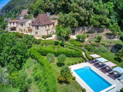 Vente Maison 7 pi�ces ROQUE-GAGEAC 24250