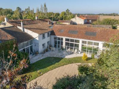 Vente Maison 9 pices SAINT-MARD 17700