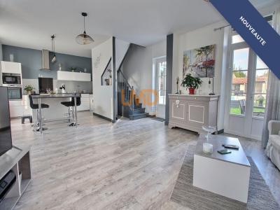 Vente Maison 5 pices SAINT-JEAN-D'ANGELY 17400