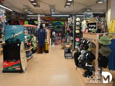 Vente Local commercial LAVANDOU 83980