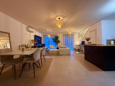 Vente Maison 5 pices VESSEAUX 07200