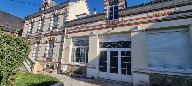 Vente Maison 8 pices VENDOME 41100