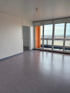 Location Appartement 4 pices CHAUMONT 52000