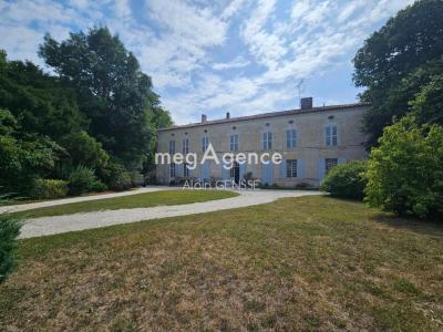 Vente Maison 10 pices SURGERES 17700