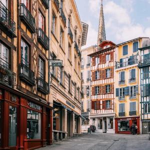 Vente Local commercial BAYONNE 64100