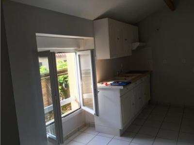 Location Appartement 2 pices SAINT-SEURIN-DE-CURSAC 33390