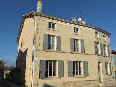 Vente Maison 10 pices AIGRE 16140