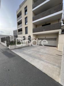 Location Parking CALUIRE-ET-CUIRE 69300