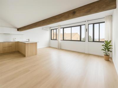 Vente Appartement 4 pices HYERES 83400