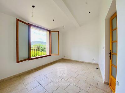 Vente Appartement 4 pices LEVENS 06670