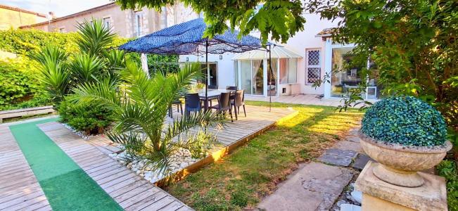 Vente Maison 8 pi�ces BLAYE 33390