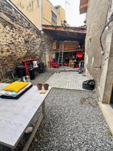 Vente Maison 2 pi�ces MOZAC 63200