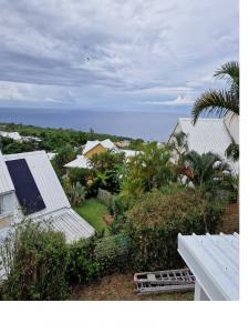 Location Maison 5 pi�ces MONTAGNE 97417