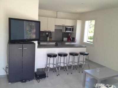 Location Appartement 2 pi�ces ROQUEFORT-LA-BEDOULE 13830