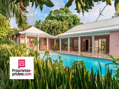 Vente Maison 8 pi�ces BOUILLANTE 97125