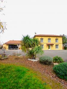 Vente Maison 16 pi�ces LUGAN 81500