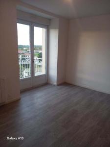 Location Appartement 2 pi�ces ROZIER-EN-DONZY 42810