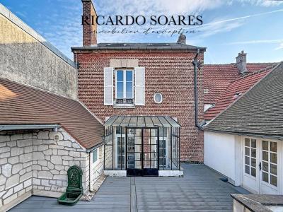 Vente Maison 9 pi�ces FLEURINES 60700