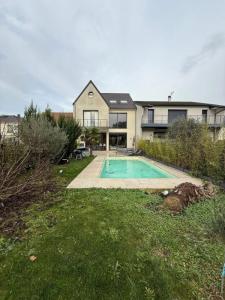 Vente Maison 11 pi�ces GROSLAY 95410