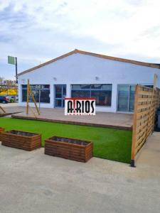 Vente Local commercial HYERES 83400