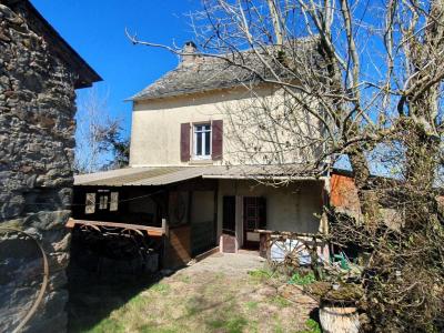 Vente Maison 5 pi�ces RIEUPEYROUX 12240