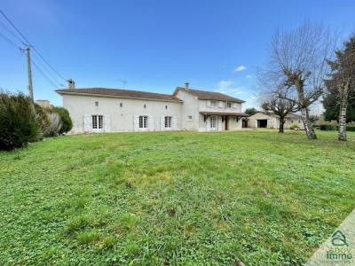 Vente Maison 9 pi�ces ROCHEFOUCAULD 16110
