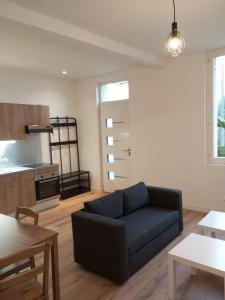 Location Maison 3 pi�ces COUTRAS 33230