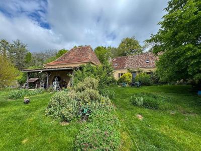 Vente Maison 5 pi�ces SAINT-CAPRAISE-DE-LALINDE 24150