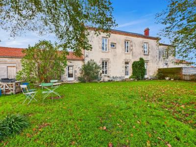 Vente Maison 10 pi�ces NALLIERS 85370