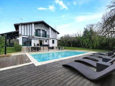 Vente Maison 7 pi�ces URRUGNE 64122