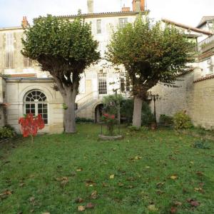 Vente Maison 14 pi�ces FONTENAY-LE-COMTE 85200