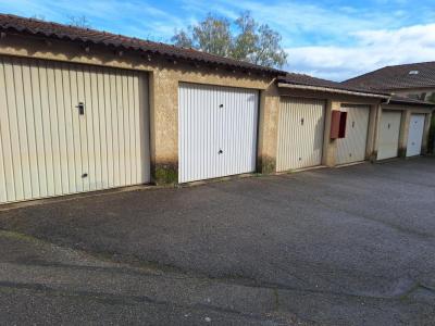 Location Parking CARPENTRAS 84200
