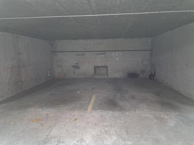Location Parking HYERES 83400