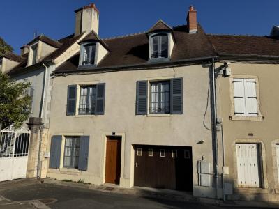 Vente Maison 7 pi�ces SAINT-AMAND-MONTROND 18200