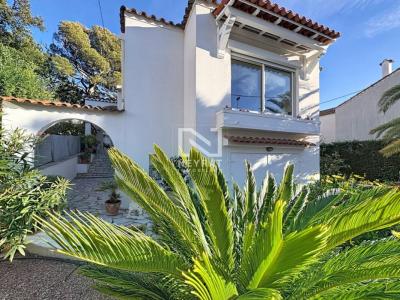 Vente Maison 5 pi�ces SAINT-RAPHAEL 83700
