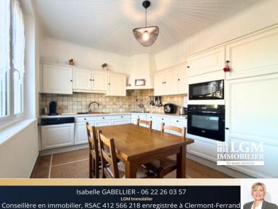 Vente Maison 4 pi�ces VIC-LE-COMTE 63270