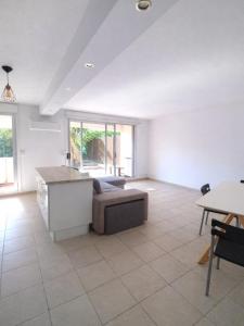 Location Appartement 3 pi�ces SAINT-LAURENT-DU-VAR 06700