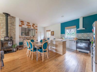 Vente Maison 5 pi�ces SAINT-MORILLON 33650