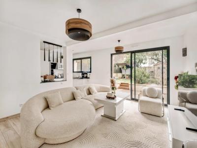 Vente Maison 6 pi�ces VELIZY-VILLACOUBLAY 78140