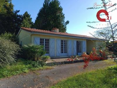 Vente Maison 5 pi�ces VIC-EN-BIGORRE 65500